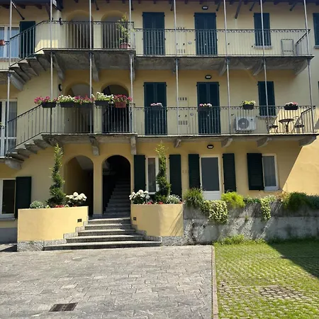 With Private Parking Apartment Lecco
