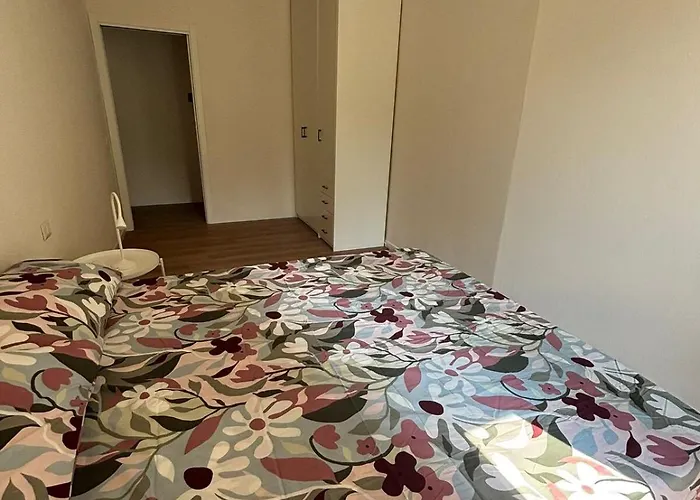 Apartment With Private Parking Lecco
